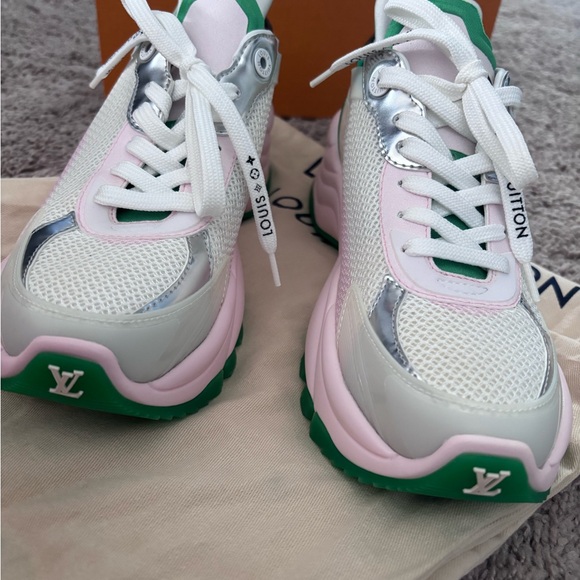 Louis Vuitton Run 55 Sneakers Womens 38.5 - Picture 2 of 5